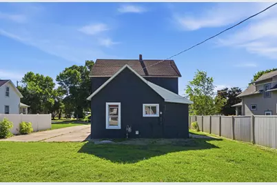 406 12th Street S, Benson, MN 56215 - Photo 4