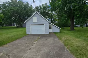 500 Lexington St, Milroy, MN 56263 - Photo 8