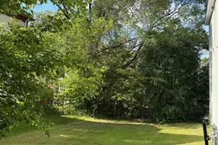 422 Mt Ida St, Saint Paul, MN 55130 - Photo 1