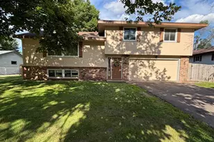 7356 Douglas Dr N, Brooklyn Park, MN 55443 - Photo 2