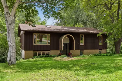 2700 Kyle Avenue N, Golden Valley, MN 55422 - Photo 2