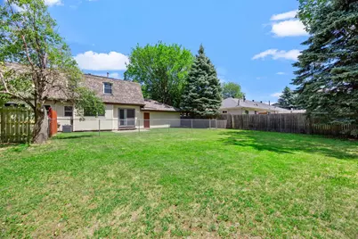 6117 W 105th Street, Bloomington, MN 55438 - Photo 32