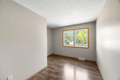 6117 W 105th Street, Bloomington, MN 55438 - Photo 14