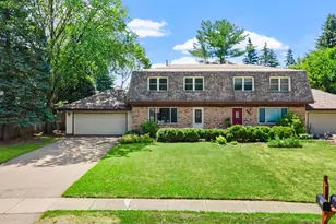 6117 W 105th St, Bloomington, MN 55438 - Photo 2