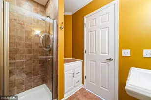 1521 Earle Way, Burnsville, MN 55306 - Photo 38