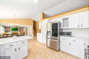 1521 Earle Way, Burnsville, MN 55306 - Photo 24