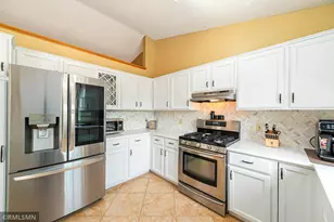 1521 Earle Way, Burnsville, MN 55306 - Photo 26