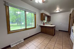 1107 17th St S, Moorhead, MN 56560 - Photo 14