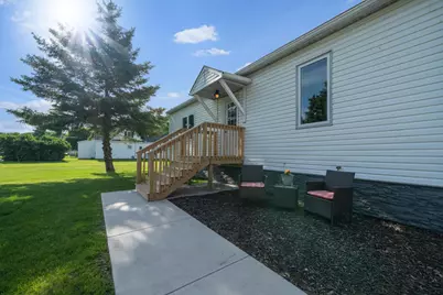 410 2nd Street NW, Melrose, MN 56352 - Photo 4