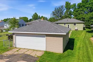 3926 3rd Ave E, Hibbing, MN 55746 - Photo 38
