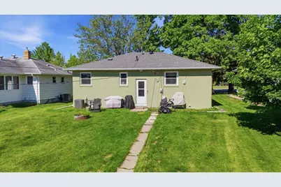 3926 3rd Avenue E, Hibbing, MN 55746 - Photo 46