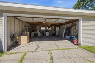 3926 3rd Ave E, Hibbing, MN 55746 - Photo 32