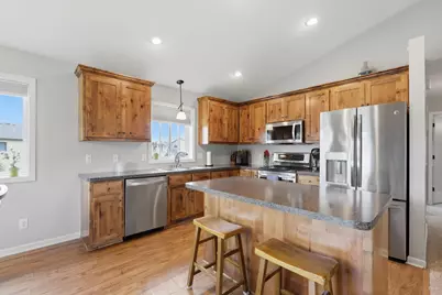25483 12th Bay Street W, Zimmerman, MN 55398 - Photo 6