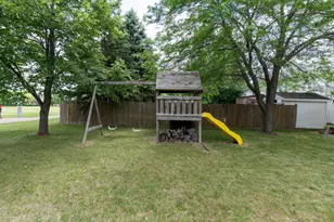 2858 26th St Cir S, Moorhead, MN 56560 - Photo 8