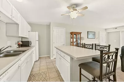 861 37th Avenue NW #A, Rochester, MN 55901 - Photo 4