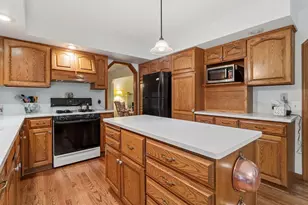 303 Hazel St W, Stillwater, MN 55082 - Photo 4