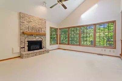 303 Hazel Street W, Stillwater, MN 55082 - Photo 4