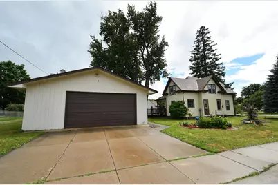 501 1st Avenue SE, Pine Island, MN 55963 - Photo 2