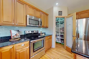 21376 Hytrail Cir, Lakeville, MN 55044 - Photo 16