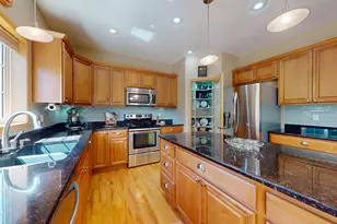 21376 Hytrail Cir, Lakeville, MN 55044 - Photo 14
