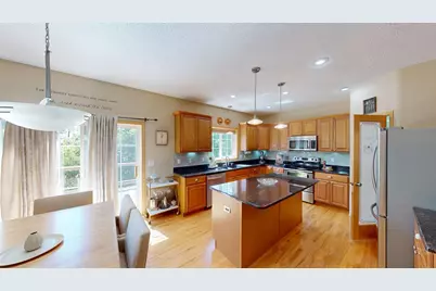 21376 Hytrail Circle, Lakeville, MN 55044 - Photo 12