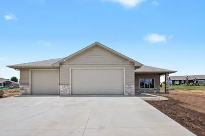 1507 Buffalo Ridge Drive, Luverne, MN 56156 - Photo 2