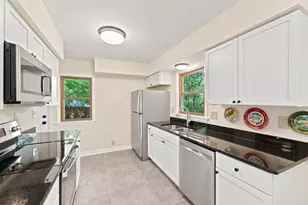 601 Iowa Ave E, Saint Paul, MN 55130 - Photo 14