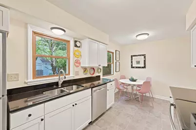 601 Iowa Avenue E, Saint Paul, MN 55130 - Photo 12