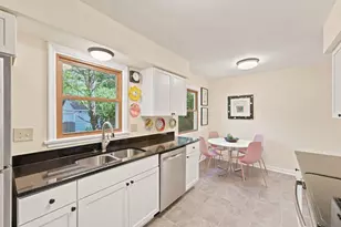 601 Iowa Ave E, Saint Paul, MN 55130 - Photo 12