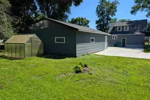 420 S Swift Ave, Litchfield, MN 55355 - Photo 34