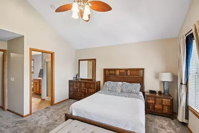 4851 Woodland Avenue, Shakopee, MN 55379 - Photo 12