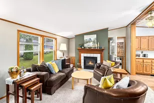 728 Allen St, Cloquet, MN 55720 - Photo 2
