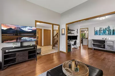 12904 Essex Way, Apple Valley, MN 55124 - Photo 8