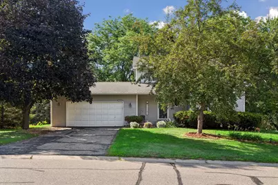 12904 Essex Way, Apple Valley, MN 55124 - Photo 2