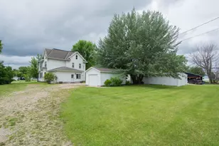 204 3rd Ave E, Gary, MN 56545 - Photo 1