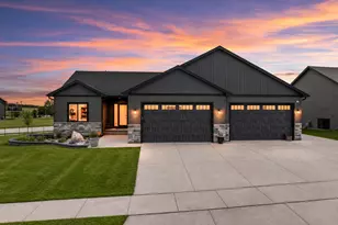 727 Towne Dr NE, Byron, MN 55920 - Photo 4