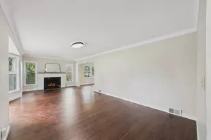 1599 Highland Pkwy, Saint Paul, MN 55116 - Photo 2