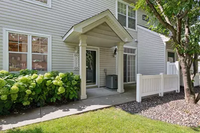 5075 N Holly Lane #8, Plymouth, MN 55446 - Photo 6