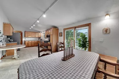 320 N West Street, Belle Plaine, MN 56011 - Photo 14