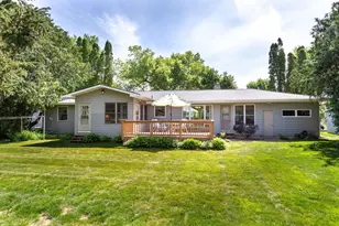415 N 8th St, River Falls, WI 54022 - Photo 32