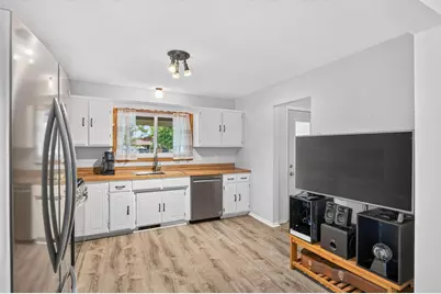9626 Wellington Lane N, Maple Grove, MN 55369 - Photo 6