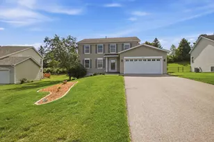 4918 Rusten Rd, Eagan, MN 55122 - Photo 2