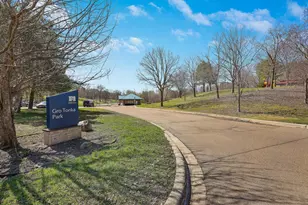 2930 Bay St, Minnetonka, MN 55391 - Photo 20