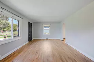 2930 Bay St, Minnetonka, MN 55391 - Photo 6