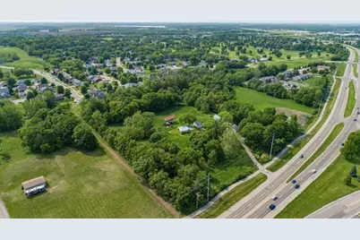 1320 Lyndale Avenue N, Faribault, MN 55021 - Photo 4