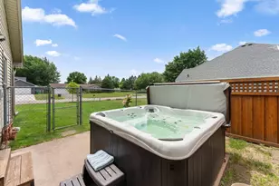 2416 95th Ave N, Brooklyn Park, MN 55444 - Photo 32