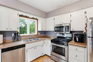 17627 Ionia Ct, Lakeville, MN 55044 - Photo 12