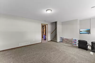 504 S Maple Street, Belle Plaine, MN 56011 - Photo 24