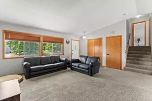 504 S Maple St, Belle Plaine, MN 56011 - Photo 4