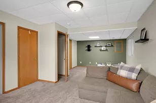 20683 Hampshire Way, Lakeville, MN 55044 - Photo 24